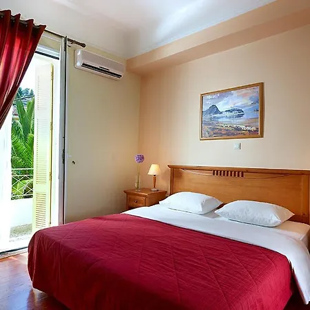 Bed & Breakfast Latini Family 3*