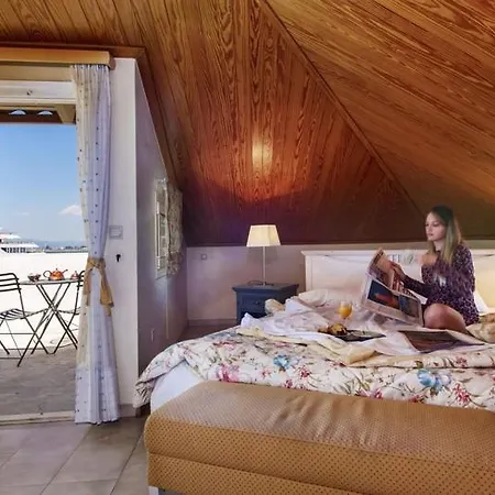 Bed & Breakfast Latini Family
